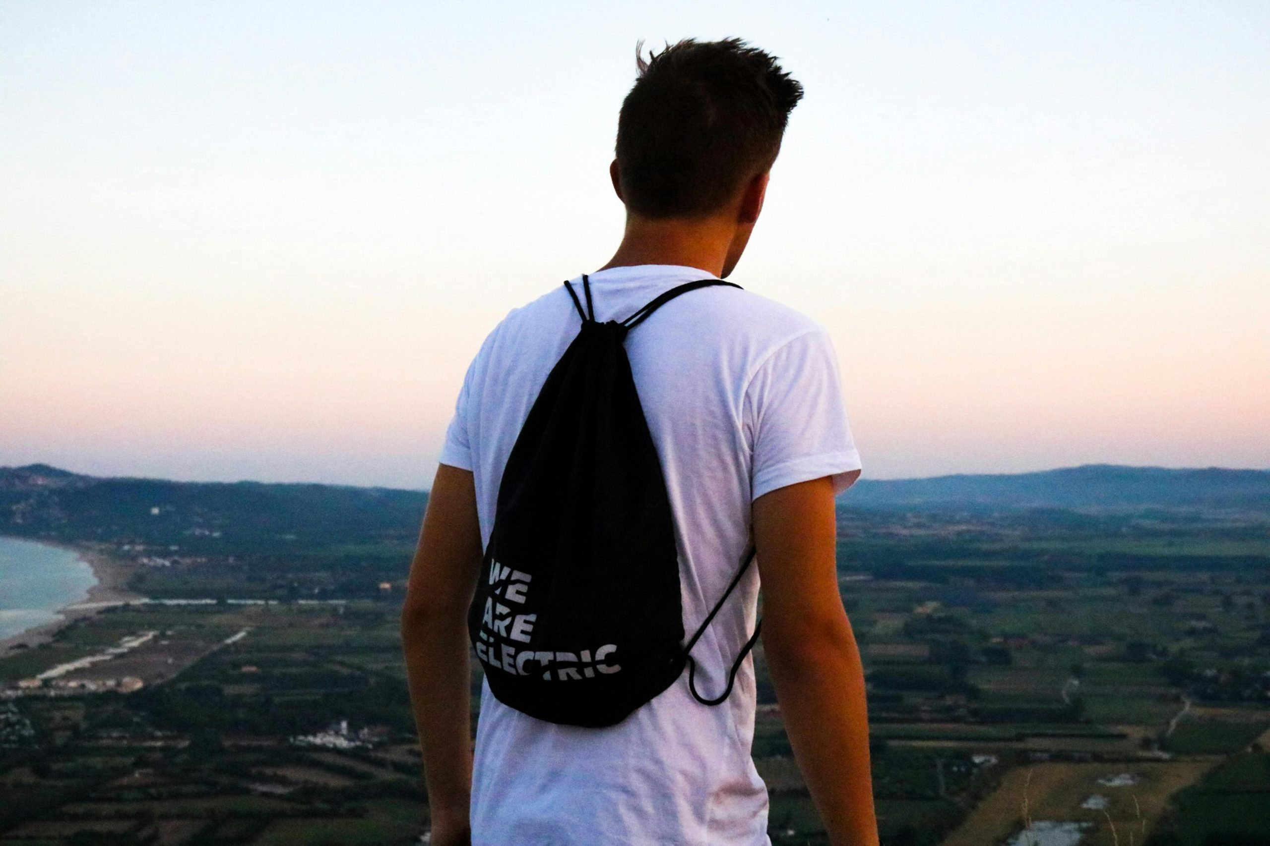 Exploring the Benefits of a Digital Detox Weekend Retreat