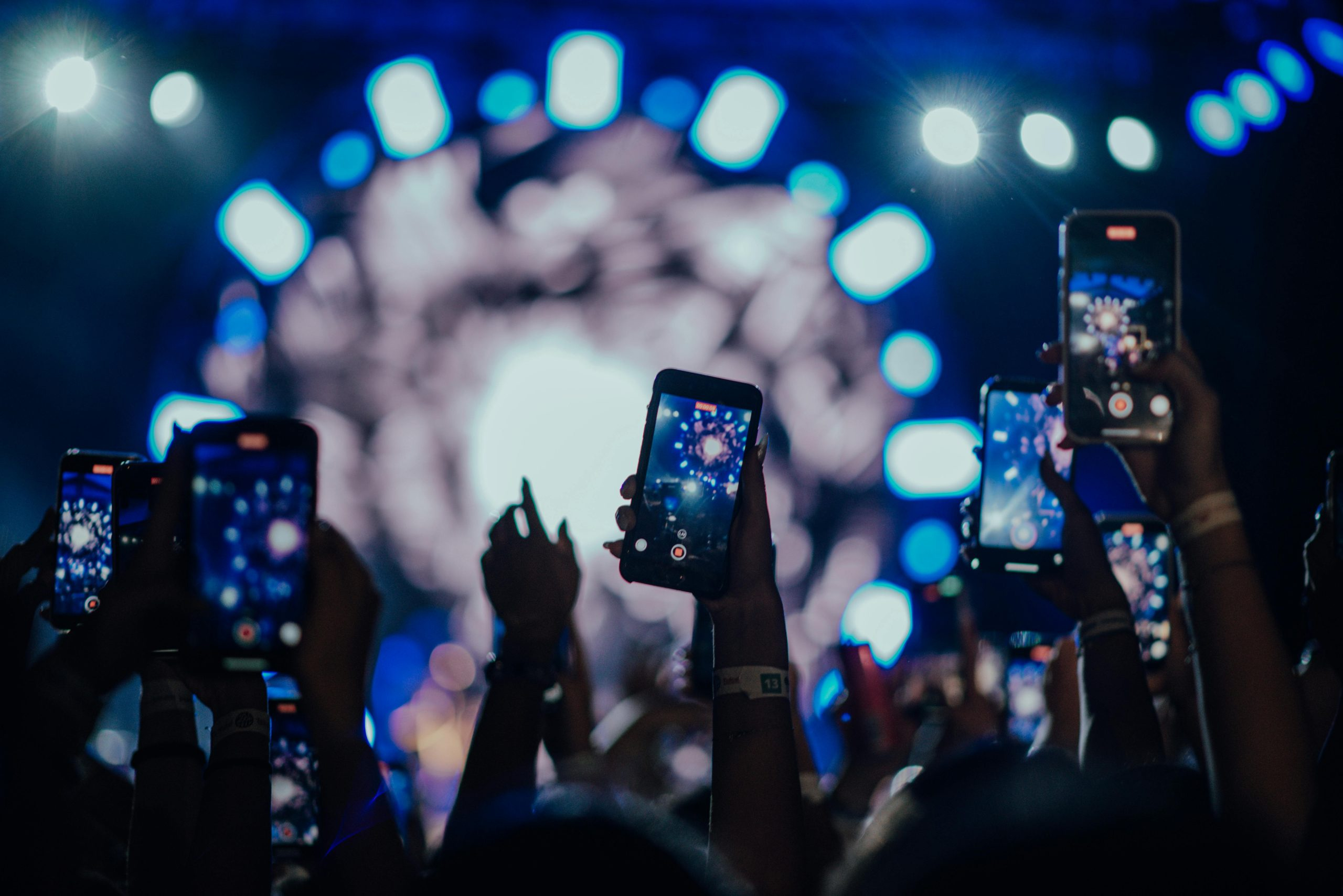 How Technology Is Changing Live Concert Experiences