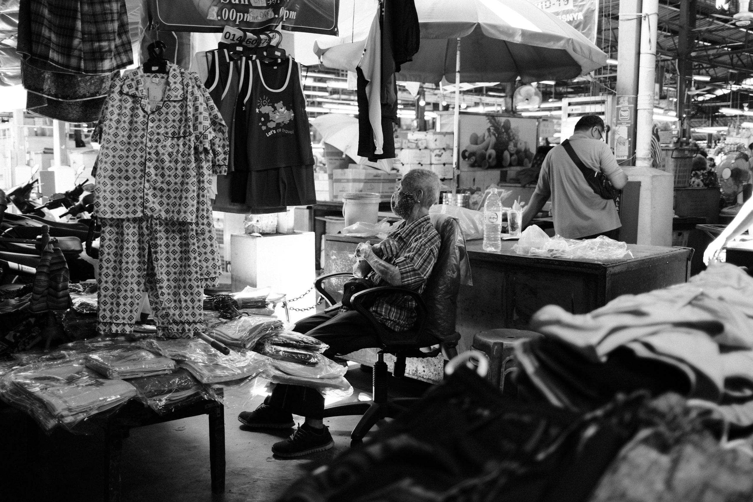 Understanding the Ethical Implications of Fast Fashion Practices